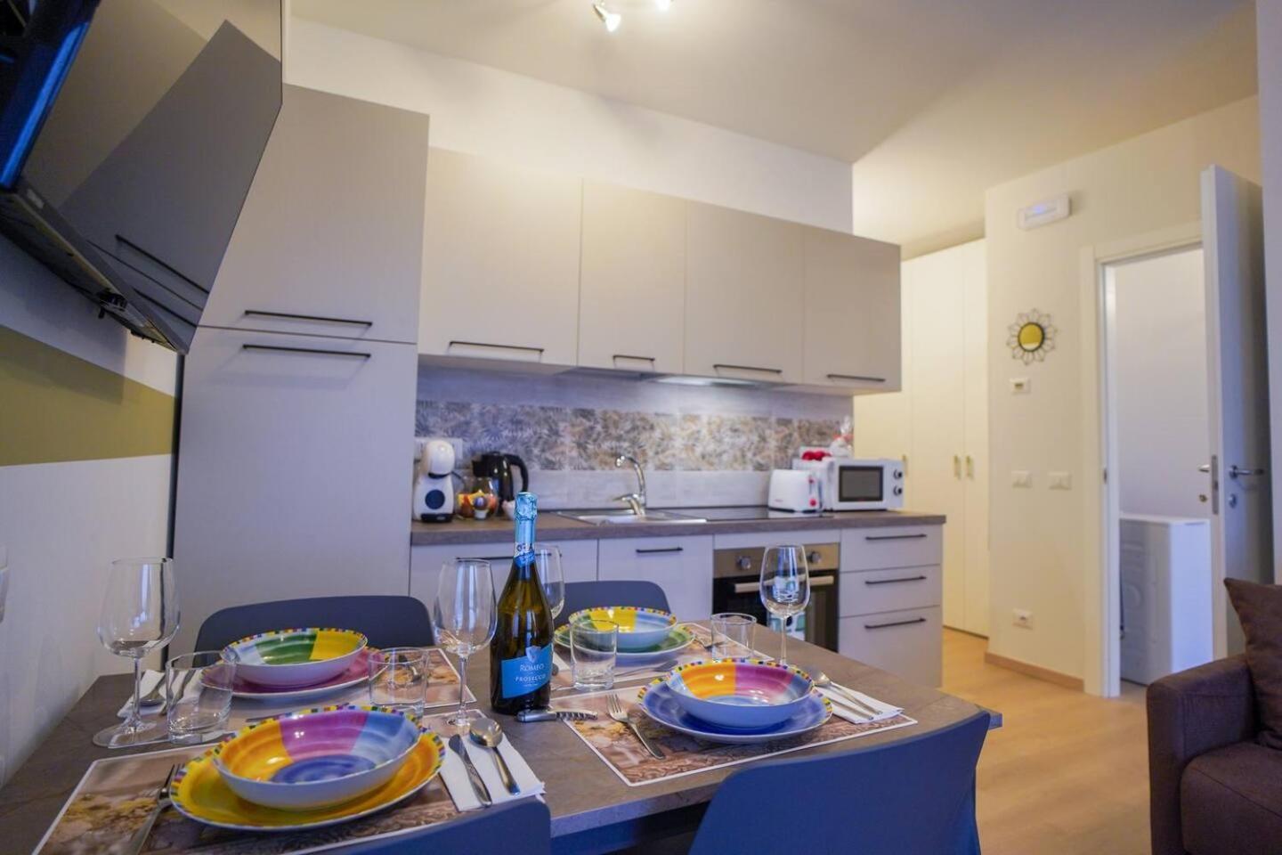 Gelsomino Suite Leonardo Academy, Mxp & Laghi Sesto Calende Zewnętrze zdjęcie