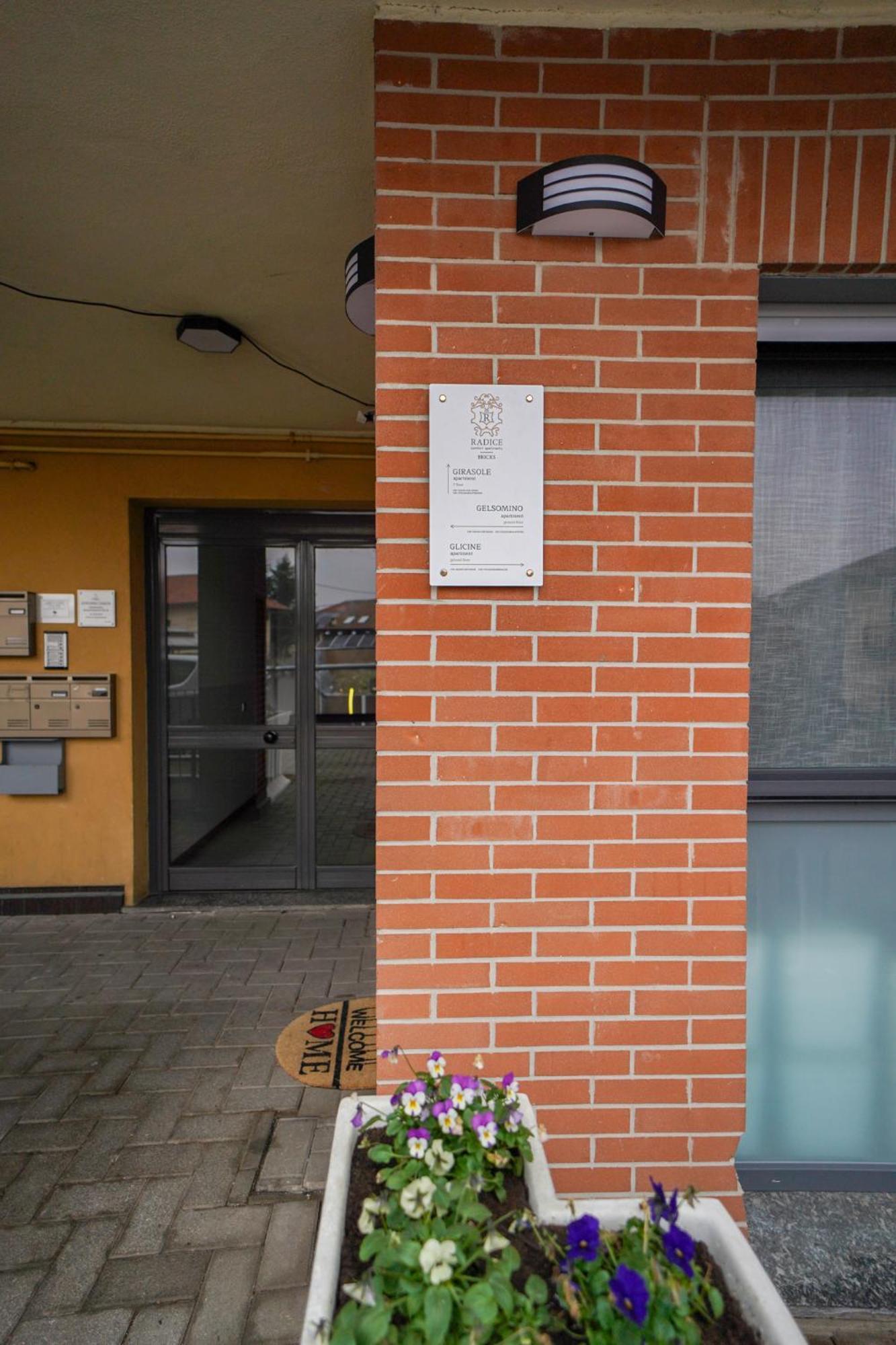 Gelsomino Suite Leonardo Academy, Mxp & Laghi Sesto Calende Zewnętrze zdjęcie
